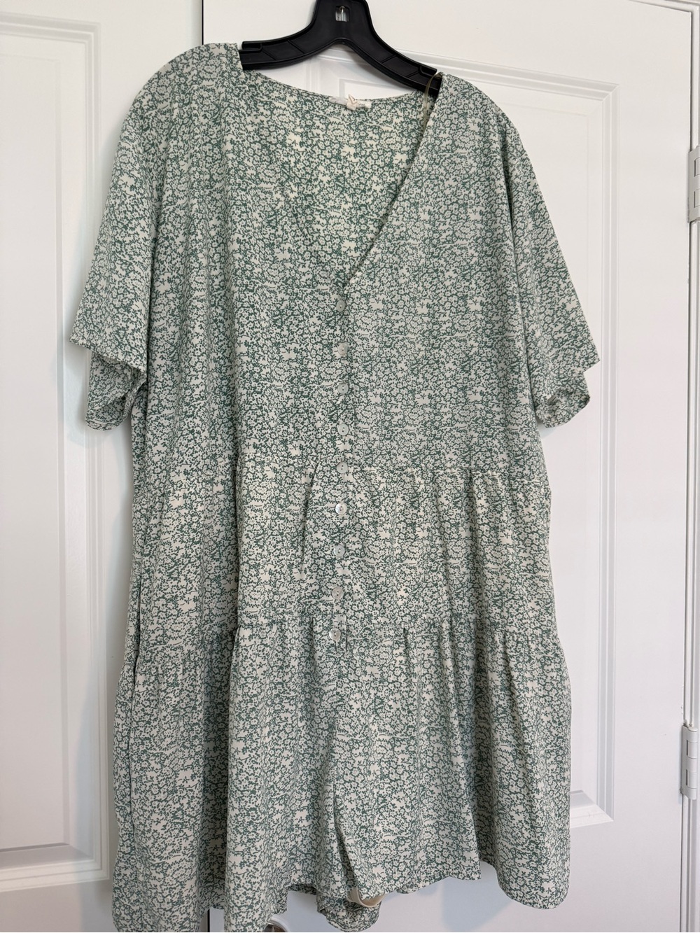 Chic Soul Light Green Floral Button-Front Jumpsuit Romper